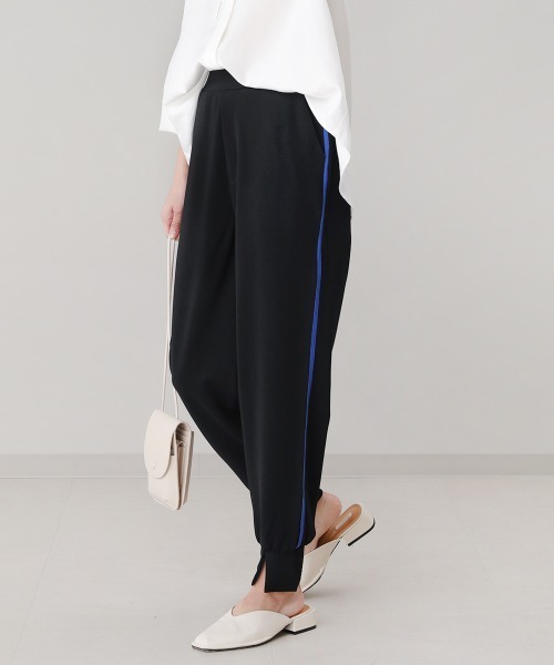 Bou Jeloud（ブージュルード）の「ジョガーパンツ（その他パンツ・レディース・ブラック/オフホワイト/グリーン・38）」の2枚目の写真