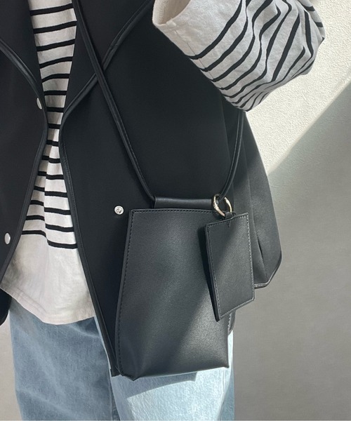 y/m by misato（イムバイミサト）の「ミニマムショルダーBAG（ショルダーバッグ・レディース・ライトグレー/ブラック/モカ・FREE）」の2枚目の写真