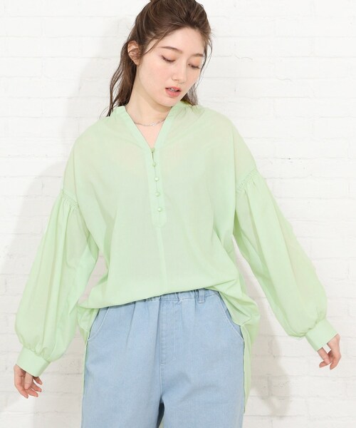 SHOO・LA・RUE(シューラルー)の「◆多ボタンチュニックブラウス(シャツ/ブラウス・レディース・ピンク/ホワイト系/ライトグレー系2/グリーン系/ブルー系2・00)」の4枚目の写真