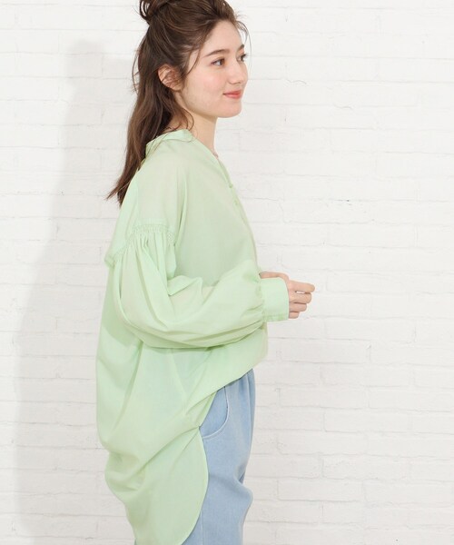 SHOO・LA・RUE(シューラルー)の「◆多ボタンチュニックブラウス(シャツ/ブラウス・レディース・ピンク/ホワイト系/ライトグレー系2/グリーン系/ブルー系2・00)」の6枚目の写真