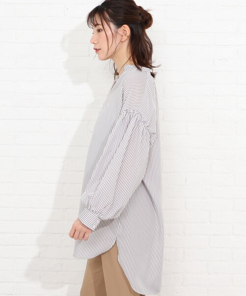 SHOO・LA・RUE(シューラルー)の「◆多ボタンチュニックブラウス(シャツ/ブラウス・レディース・ピンク/ホワイト系/ライトグレー系2/グリーン系/ブルー系2・00)」の8枚目の写真