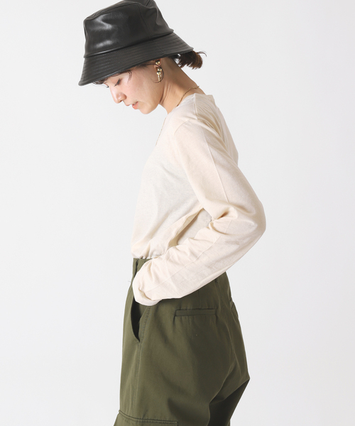B.C STOCK(ベーセーストック)の「シアー ロング スリーブ TEE(Tシャツ/カットソー・レディース・ブラック/オレンジ/ブルー/アイボリー・FREE)」の6枚目の写真