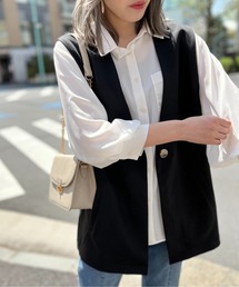 ノーカラーベスト