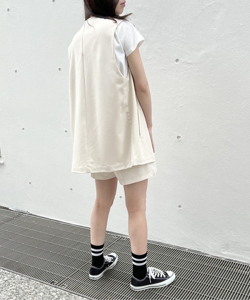 one way（ワンウェイ）の「ノーカラーベスト（ベスト・レディース・ホワイト/ブラック・FREE）」の7枚目の写真