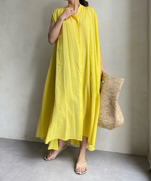 DouDou(ドゥドゥ)の「【WEB限定】 バックギャザーコットンボイルワンピース(ワンピース・レディース・ブラック/ホワイト/イエロー・FREE)」の5枚目の写真