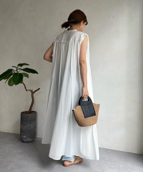 DouDou(ドゥドゥ)の「【WEB限定】 バックギャザーコットンボイルワンピース(ワンピース・レディース・ブラック/ホワイト/イエロー・FREE)」の22枚目の写真