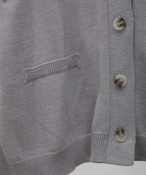 MUYMONA(ムイモナ)の「V-neck pale tone cardigan mmw22s006【MUYMONA】【2022SS】(カーディガン/ボレロ・レディース・ベージュ/ミント/グレー・FREE)」の4枚目の写真