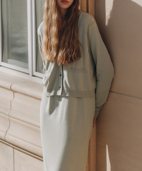 MUYMONA(ムイモナ)の「V-neck pale tone cardigan mmw22s006【MUYMONA】【2022SS】(カーディガン/ボレロ・レディース・ベージュ/ミント/グレー・FREE)」の12枚目の写真