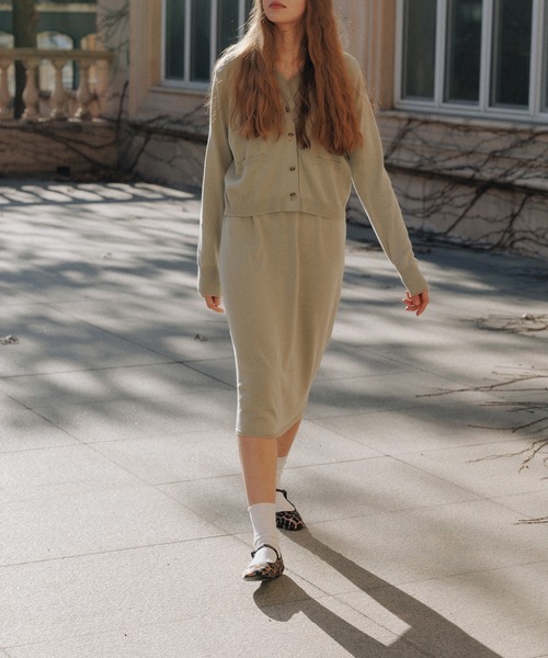 MUYMONA(ムイモナ)の「V-neck pale tone cardigan mmw22s006【MUYMONA】【2022SS】(カーディガン/ボレロ・レディース・ベージュ/ミント/グレー・FREE)」の9枚目の写真
