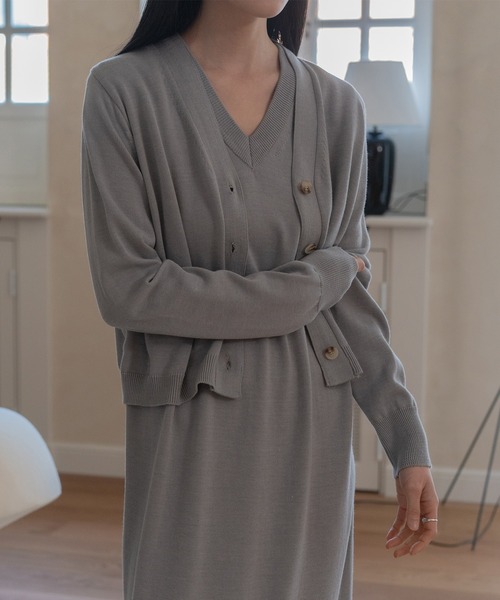 MUYMONA(ムイモナ)の「V-neck pale tone cardigan mmw22s006【MUYMONA】【2022SS】(カーディガン/ボレロ・レディース・ベージュ/ミント/グレー・FREE)」の15枚目の写真