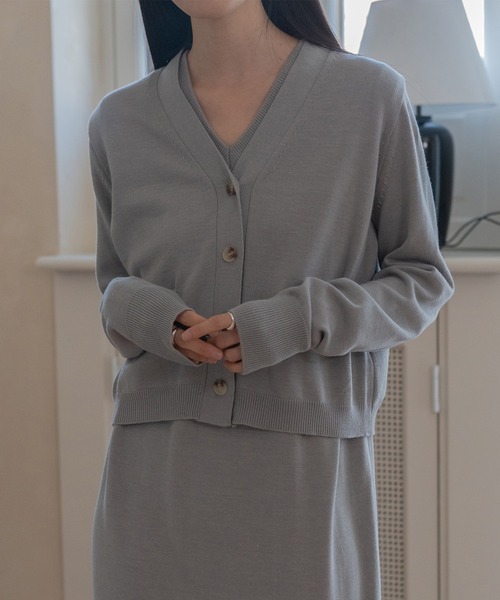 MUYMONA(ムイモナ)の「V-neck pale tone cardigan mmw22s006【MUYMONA】【2022SS】(カーディガン/ボレロ・レディース・ベージュ/ミント/グレー・FREE)」の16枚目の写真