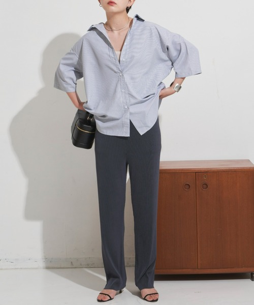 Aunt Marie's（アントマリーズ）の「オーバーサイズハーフスリーブシャツ（シャツ/ブラウス・レディース・ブルー/アイボリー/パープル/ブラック・FREE）」の15枚目の写真