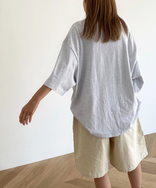 CANAL JEAN(キャナルジーン)の「El mar UCAオーバーサイズ半袖Tシャツ(Tシャツ/カットソー・レディース・ホワイト/グレー/クリーム・ONE SIZE)」の9枚目の写真