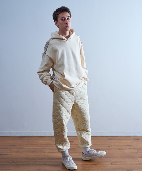 Universal Style Wear（ユニバーサルスタイルウェア）の「Universal Style Wear ナバホ ジャカード パーカー（パーカー・メンズ・チャコールグレー/オフホワイト/カーキ/ブラック・MEDIUM/X-LARGE/LARGE）」の15枚目の写真