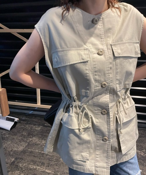 LOWRYS FARM(ローリーズファーム)の「ミリタリーベスト 297640(ミリタリージャケット・レディース・ブラック/カーキ/アイボリー・FREE)」の6枚目の写真