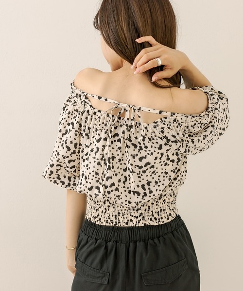 OLIVE des OLIVE(オリーブデオリーブ)の「オフショルブラウス(シャツ/ブラウス・レディース・ブラック/オフホワイト/サックスブルー/アイボリー・FREE)」の6枚目の写真