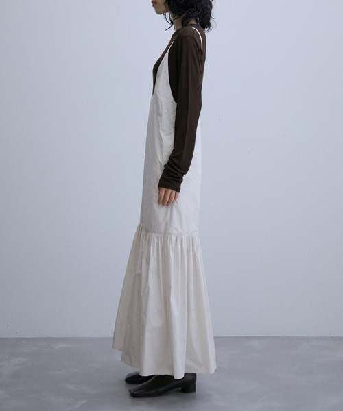 ADAM ET ROPE'（アダムエロペ）の「ふくれジャカードキャミワンピース（ワンピース・レディース・オフホワイト/ブラック・FREE）」の15枚目の写真