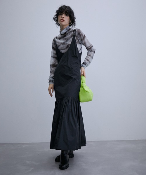 ADAM ET ROPE'（アダムエロペ）の「ふくれジャカードキャミワンピース（ワンピース・レディース・オフホワイト/ブラック・FREE）」の10枚目の写真