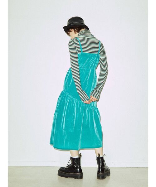 jouetie(ジュエティ)の「ナイロンジャンパースカート(ジャンパースカート・レディース・パープル/ブルー/ピンク/ブラック・MEDIUM)」の13枚目の写真