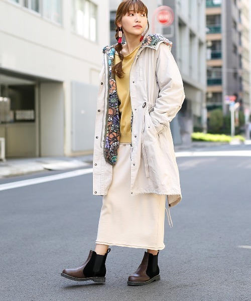 チチカカ（チチカカ）の「エスニックフラワーフリースジャケット