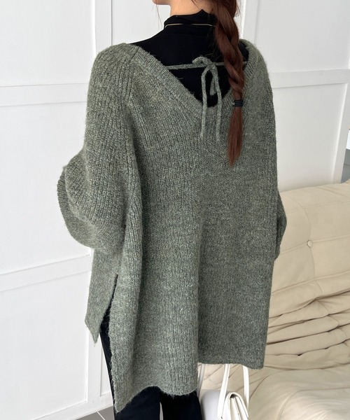 Doula Doula（ドゥーラドゥーラ）の「バックシャンふわふわオーバーニット（ニット/セーター・レディース・ベージュ/ブルー/グリーン・FREE）」の6枚目の写真