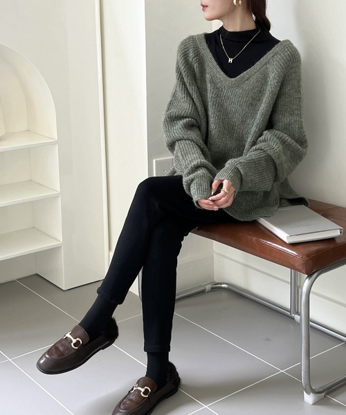 Doula Doula（ドゥーラドゥーラ）の「バックシャンふわふわオーバーニット（ニット/セーター・レディース・ベージュ/ブルー/グリーン・FREE）」の8枚目の写真