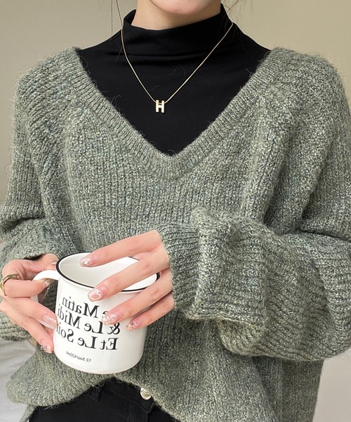 Doula Doula（ドゥーラドゥーラ）の「バックシャンふわふわオーバーニット（ニット/セーター・レディース・ベージュ/ブルー/グリーン・FREE）」の10枚目の写真