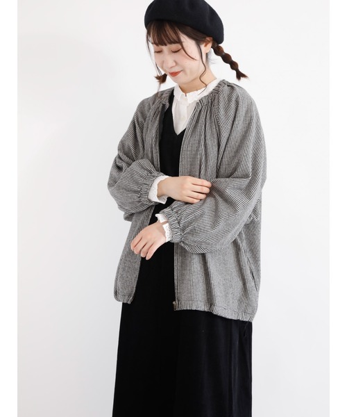 Samansa Mos2(サマンサ モスモス)の「ギャザージップブルゾン(ブルゾン・レディース・ブラック/カーキ/ブラウン/ベージュ・フリ-)」の2枚目の写真