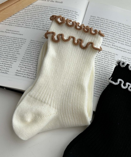 WEGO(ウィゴー)の「WEGO/ダブルメローソックス(ソックス/靴下・レディース・ピンク/イエロー/ブルー/オフホワイト/ブラック/ホワイト系その他/グレー/ホワイト/サックスブルー/グレー系その他・FREE)」の4枚目の写真