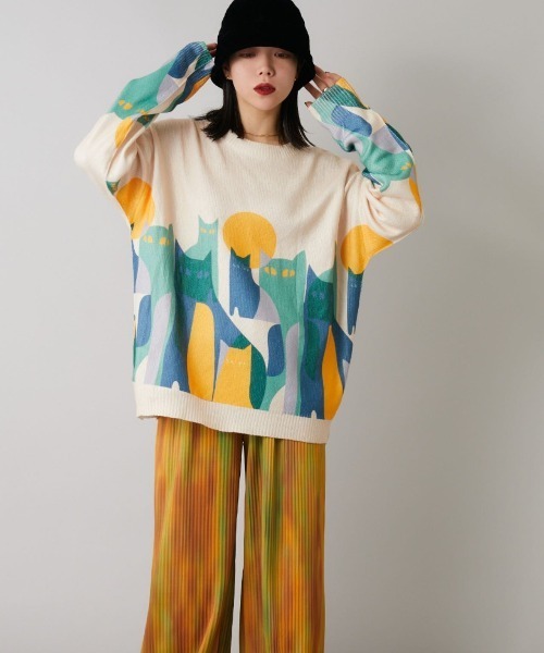 Bloom Closet(ブルームクローゼット)の「よるねこプリントニットソー(ニット/セーター・レディース・アイボリー/ブラック・MEDIUM/LARGE)」の1枚目の写真