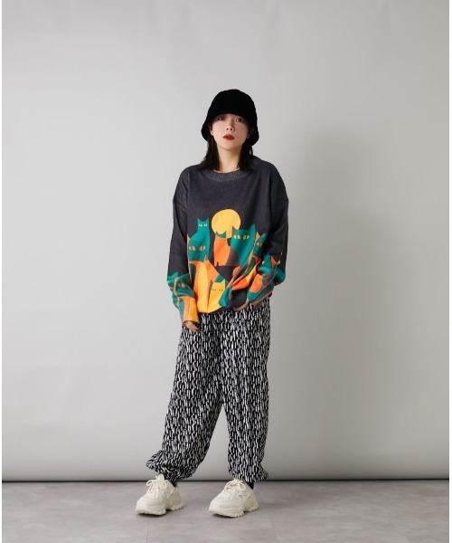 Bloom Closet(ブルームクローゼット)の「よるねこプリントニットソー(ニット/セーター・レディース・アイボリー/ブラック・MEDIUM/LARGE)」の17枚目の写真
