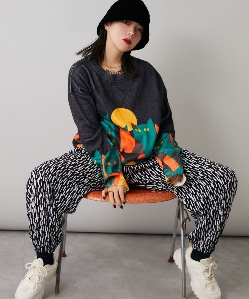 Bloom Closet(ブルームクローゼット)の「よるねこプリントニットソー(ニット/セーター・レディース・アイボリー/ブラック・MEDIUM/LARGE)」の16枚目の写真