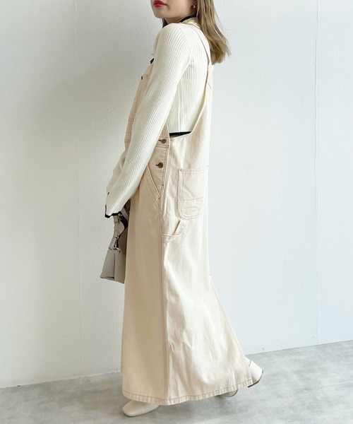 w closet(ダブルクローゼット)の「バックスリットサロペットジャンパースカート(サロペット/オーバーオール・レディース・グレー/アイボリー・FREE)」の17枚目の写真