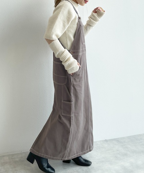 w closet(ダブルクローゼット)の「バックスリットサロペットジャンパースカート(サロペット/オーバーオール・レディース・グレー/アイボリー・FREE)」の4枚目の写真