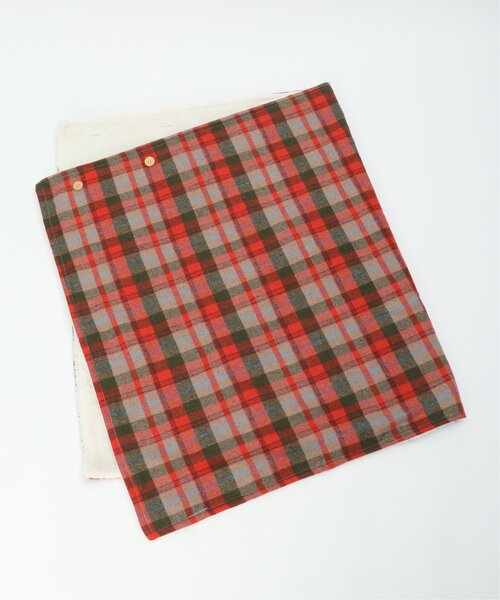 LBC（エルビーシー）の「チェック柄ブランケット（ブランケット・レディース・ブラック/オレンジ系・FREE）」の10枚目の写真