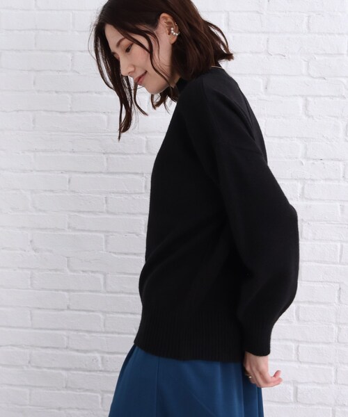 SHOO・LA・RUE(シューラルー)の「◆【洗える/スタイルUP】バックスリット入り ハイネックニット(ニット/セーター・レディース・ピンク系/オフホワイト/ブラック/ライトブルー/ベージュ系その他5・00)」の9枚目の写真