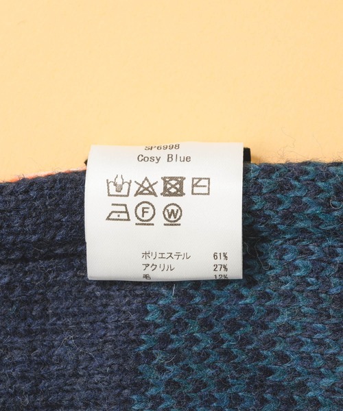 KATHARINE ROSS(キャサリンロス)の「【KATHARINE ROSS】POM COSY BLUE 三角ストール(ストール/ショール・レディース・ネイビー・MEDIUM)」の9枚目の写真