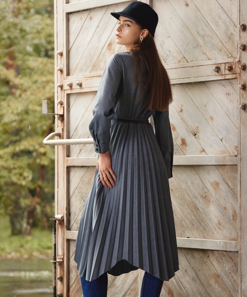 Cheek(チーク)の「コルセットベルト付きプリーツワンピース(ワンピース・レディース・ネイビー/グレー/カーキ・SMALL/MEDIUM)」の9枚目の写真