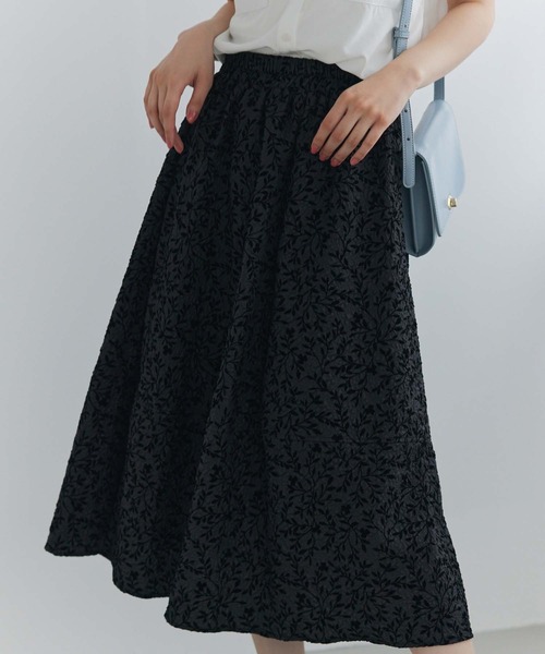 ミハイルネグリンフラワープリント フレアスカート 黒 フラワープリントフレアスカート（スカート）｜Edit Sheen（エディット