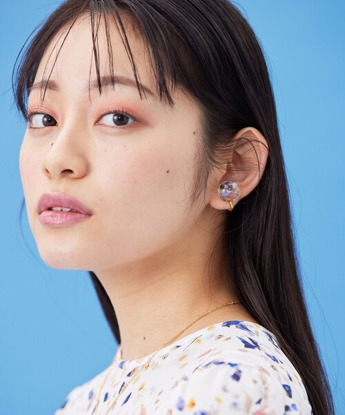 ANEVER（アンエバー）の「DOUBLE SIDE イヤリング（イヤリング・レディース・ホワイト系・F）」の2枚目の写真