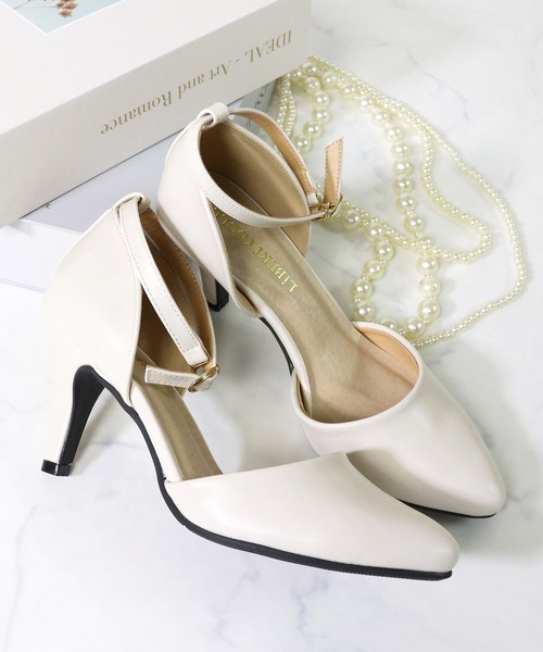 LibertyDoll（リバティードール）の「ポインテッドトゥセパレートストラップパンプス（パンプス・レディース・ブルー系その他4/ライトグリーン/シルバー系その他2/マスタード/ホワイト系その他/ゼブラ/グレー系その他/ブルー系その他3/ブルー系その他2/ピンクベージュ/ブラック系その他3/シルバー/パープル/ネイビー/アイボリー/ブラック系その他/ブルー系その他/グレイッシュベージュ/モスグリーン/ホワイト/ベージュ系その他2/ベージュ/ブラック系その他2/グリーン系その他/ゴールド系その他2/ブラック系その他5/シルバー系その他/ブラック系その他6/レオパード/ベージュ系その他3/ゴールド/ブラック/ベージュ系その他/ゴールド系その他/ブラック系その他4/グレー/パイソン/レッド/オレンジ/その他/ピンク/ピンクゴールド・L/M/SS/LL/3L/S）」の3枚目の写真