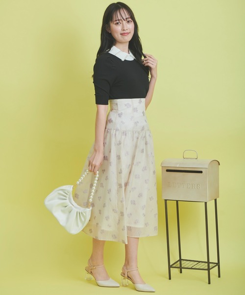 【新品タグあり】カデュネ　フラワージャガードスカート　ネイビー　34 ノエラ Noela フラワージャガードスカート （ネイビー