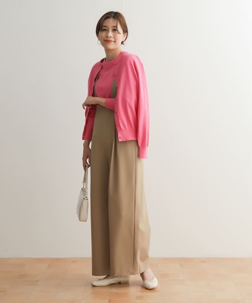 URBAN RESEARCH DOORS(アーバンリサーチドアーズ)の「オーガニックコットンクルーネックカーディガン(ニット/セーター・レディース・ピンク/ネイビー/グリーン系その他/オフホワイト・MEDIUM)」の6枚目の写真