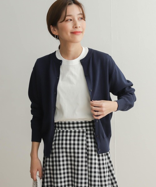 URBAN RESEARCH DOORS(アーバンリサーチドアーズ)の「オーガニックコットンクルーネックカーディガン(ニット/セーター・レディース・ピンク/ネイビー/グリーン系その他/オフホワイト・MEDIUM)」の10枚目の写真