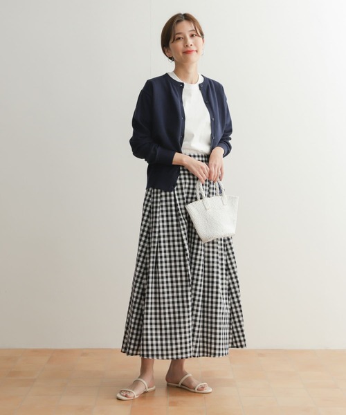 URBAN RESEARCH DOORS(アーバンリサーチドアーズ)の「オーガニックコットンクルーネックカーディガン(ニット/セーター・レディース・ピンク/ネイビー/グリーン系その他/オフホワイト・MEDIUM)」の15枚目の写真