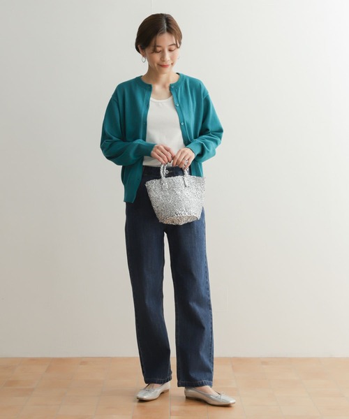 URBAN RESEARCH DOORS(アーバンリサーチドアーズ)の「オーガニックコットンクルーネックカーディガン(ニット/セーター・レディース・ピンク/ネイビー/グリーン系その他/オフホワイト・MEDIUM)」の21枚目の写真