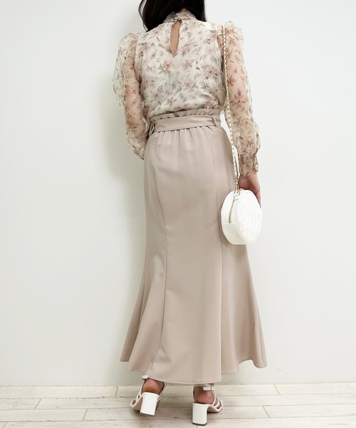INGNI（イング）の「花柄シアーハイネックボウタイブラウス