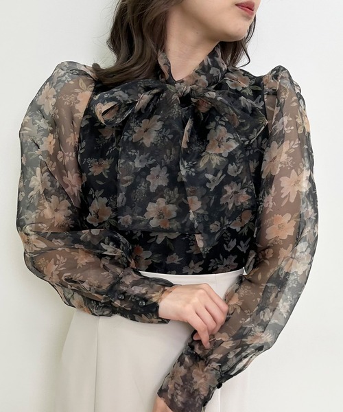 CULLNI ボウタイシャツ 花柄 アイボリー/ブラック 手洗い可／日本製】花柄ボウタイブラウス（シャツ・ブラウス