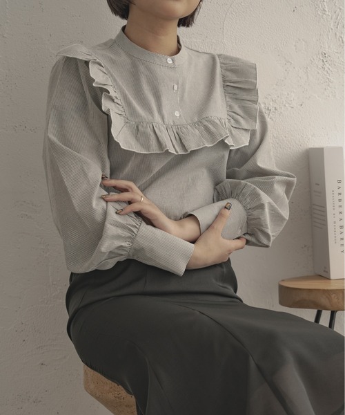 Ambre Ciel（アンブルシエル）の「ストライプフリルシャツ／【WEB/EC限定商品】（シャツ/ブラウス・レディース・ライトベージュ/ブルー/ブラック・FREE）」の16枚目の写真