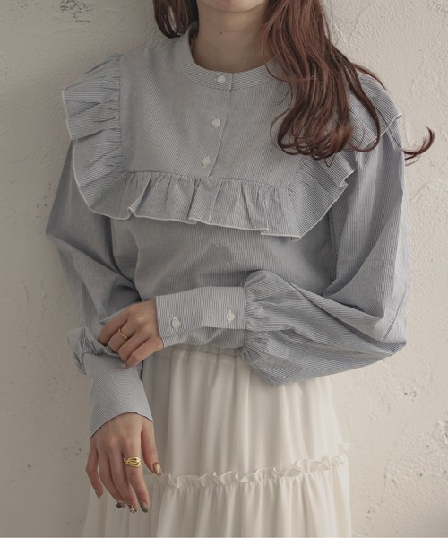 Ambre Ciel（アンブルシエル）の「ストライプフリルシャツ／【WEB/EC限定商品】（シャツ/ブラウス・レディース・ライトベージュ/ブルー/ブラック・FREE）」の15枚目の写真